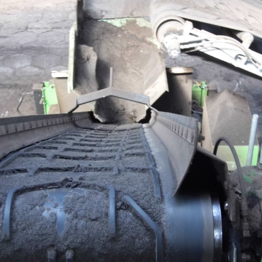 Auswahl von Steilfördergurten für Steilförderung